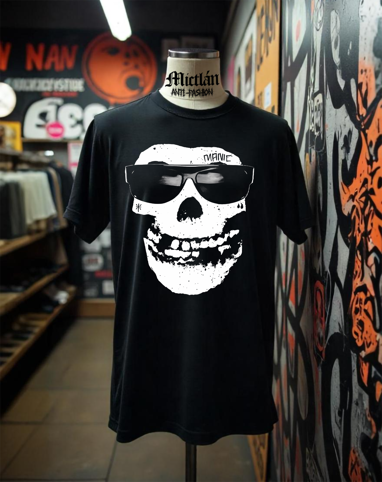 Manic Hispanic Crimson